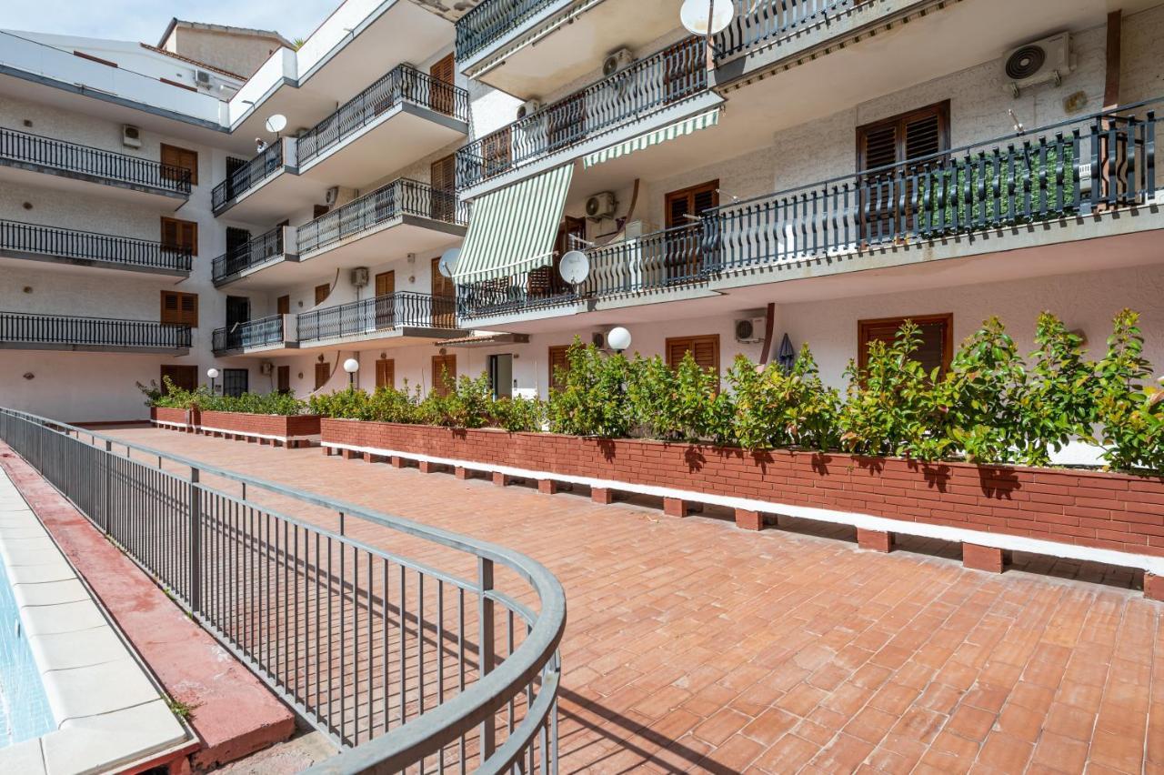 Naxos Charming Penthouse With Swimming Pool X6 Lägenhet Giardini Naxos Exteriör bild